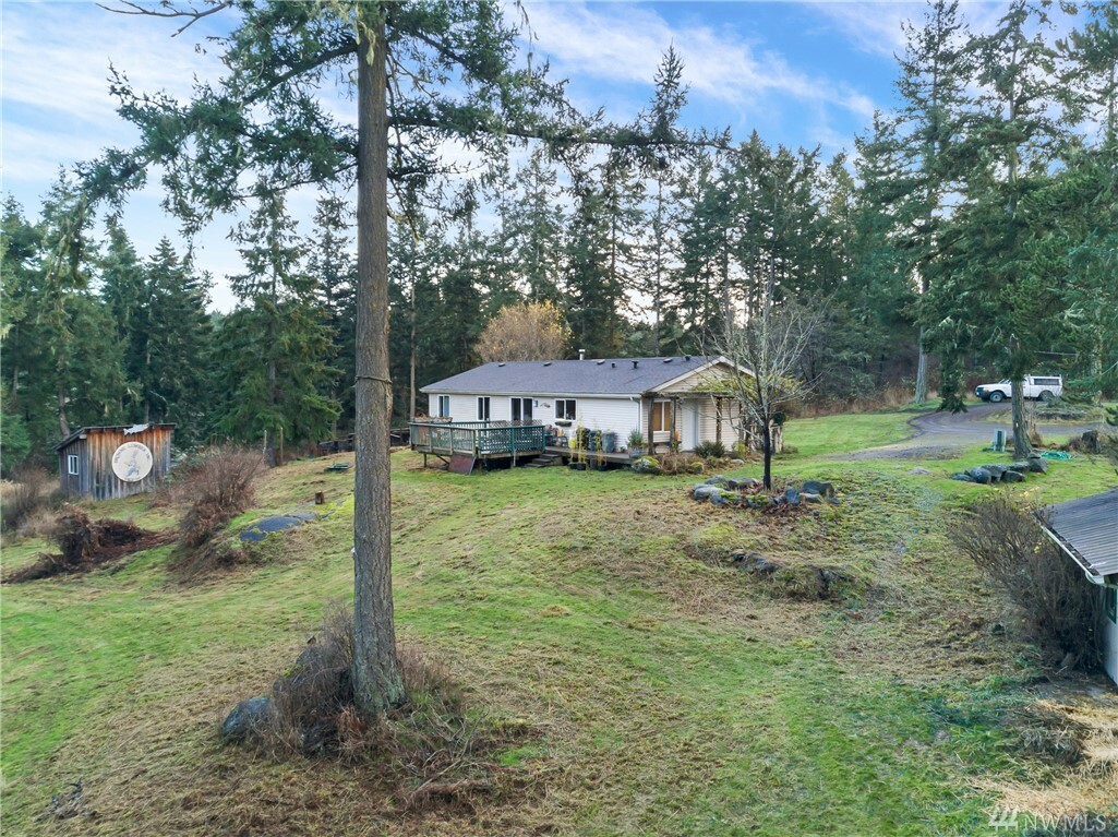 Property Photo:  691 Timber Lane  WA 98250 