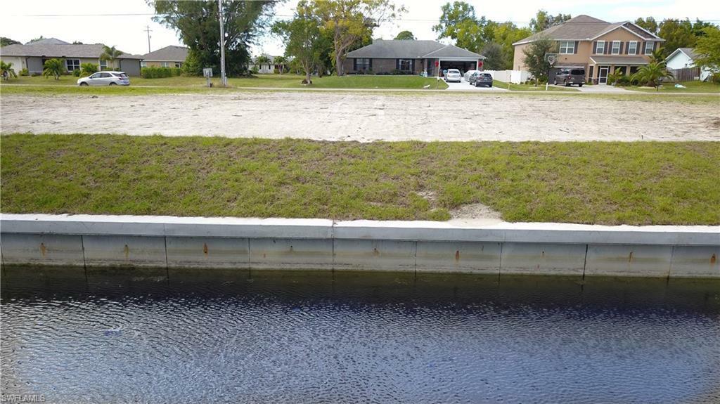 Property Photo:  2521 SW 17th Place  FL 33914 