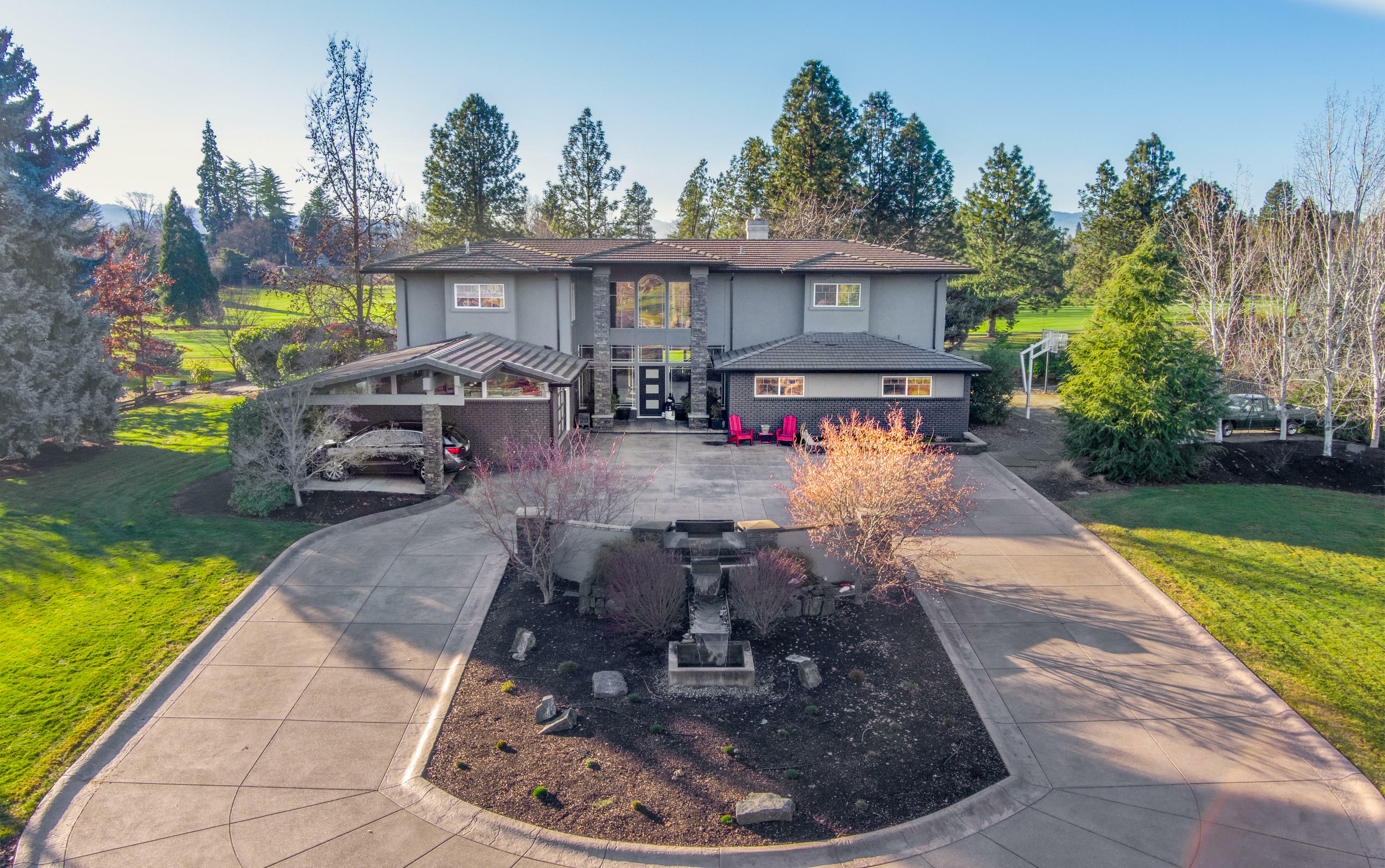 Property Photo: 34 S Foothill Road OR 97504