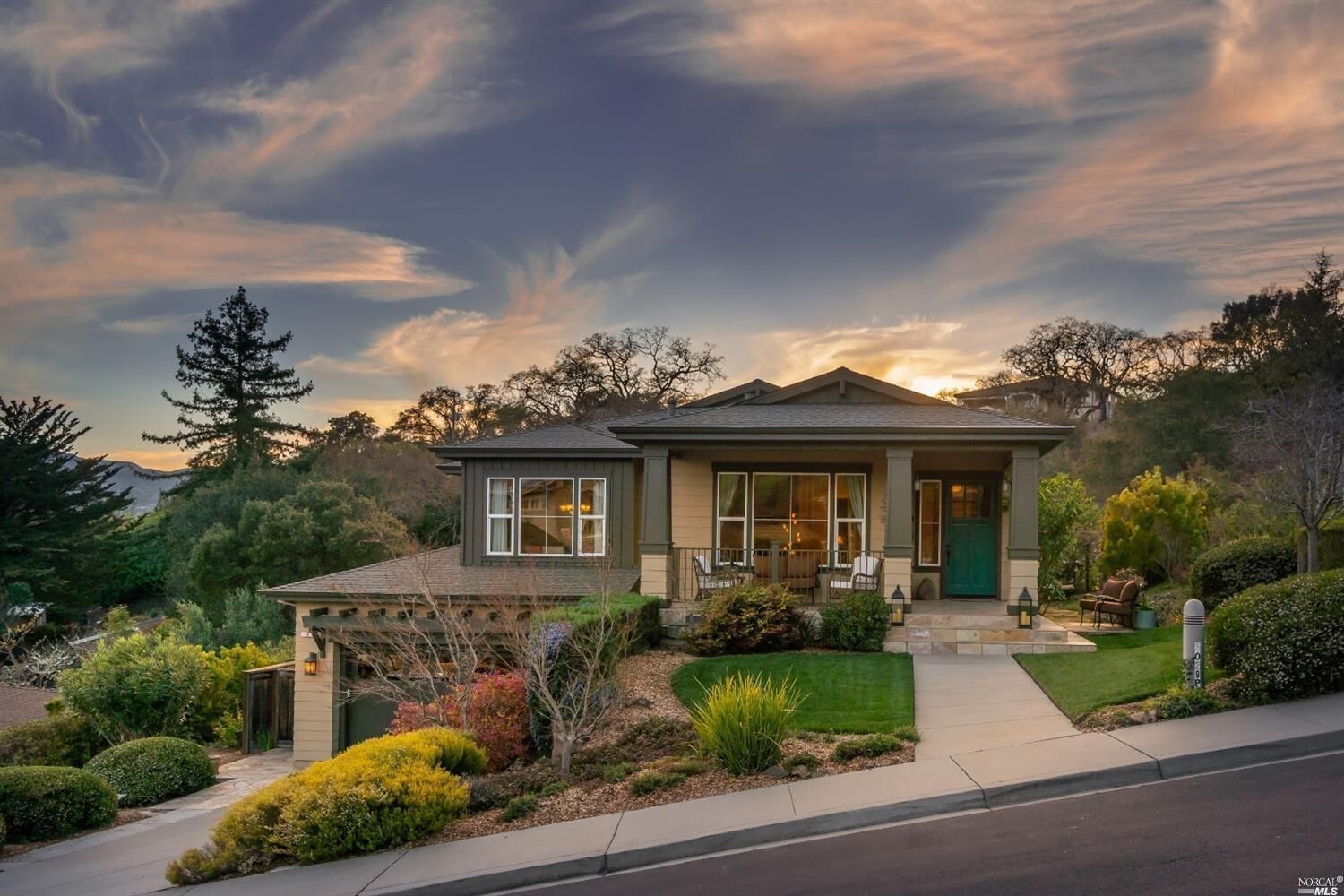 Property Photo:  5 Winding Way  CA 94945 