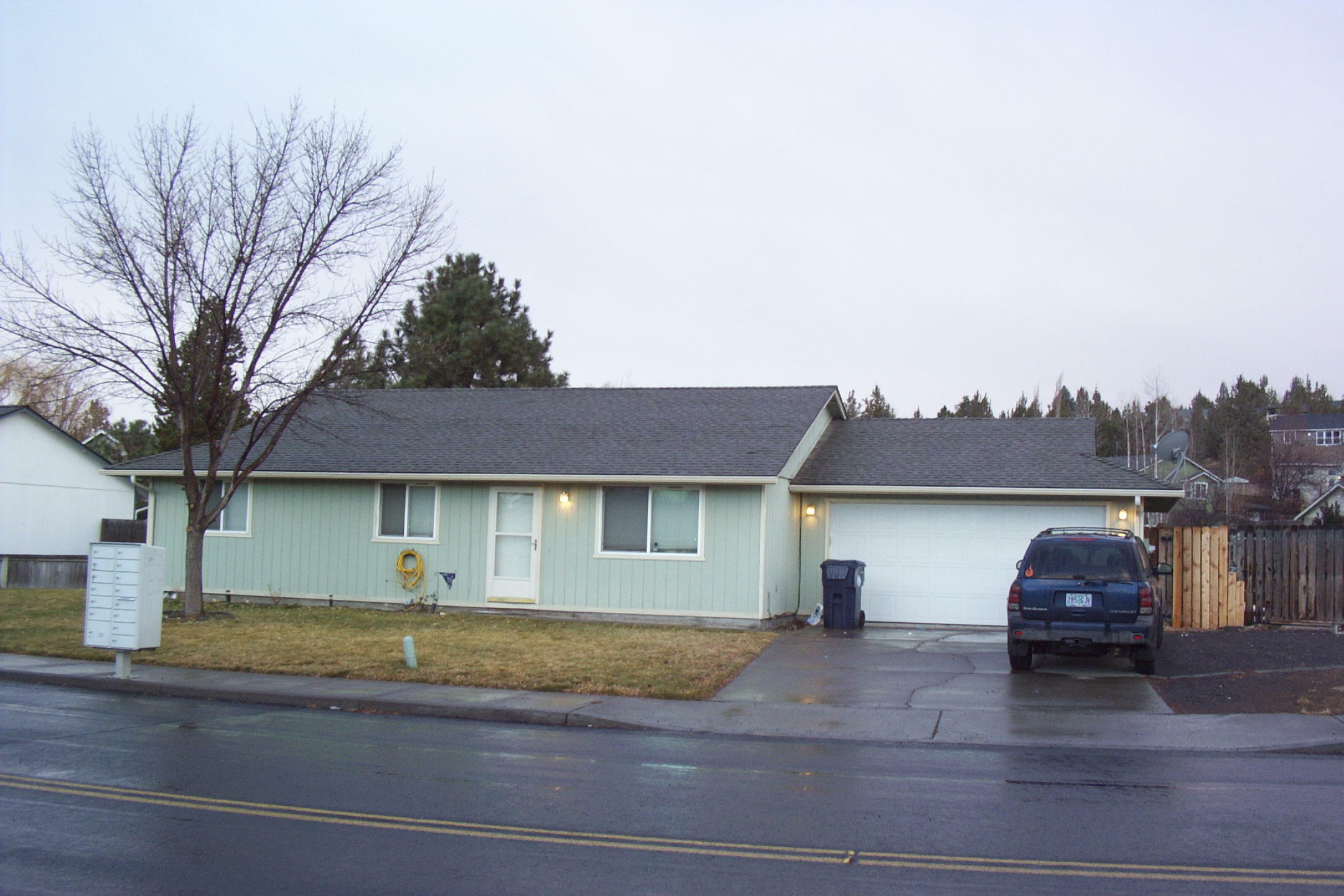 Property Photo:  3248 SW Salmon Avenue  OR 97756 