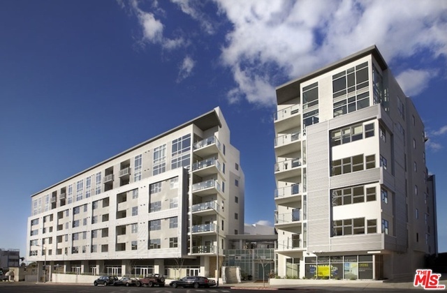 Property Photo:  1619 N La Brea Ave 705  CA 90028 