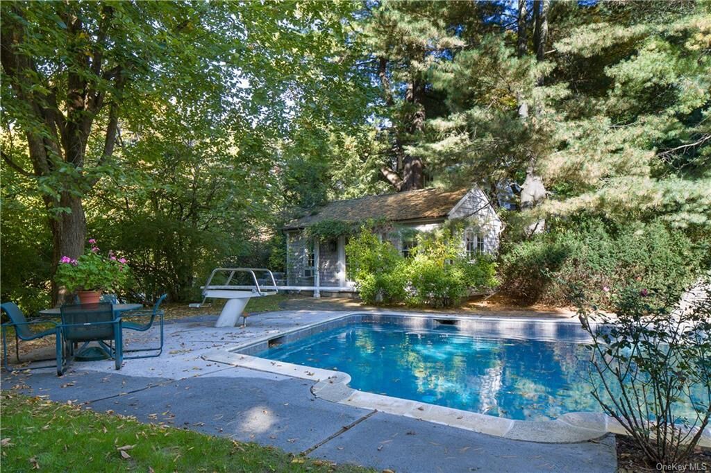 Property Photo: 164 Washington Avenue NY 10522