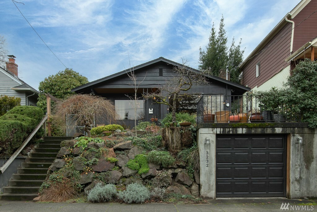 Property Photo:  3232 35th Ave S  WA 98144 