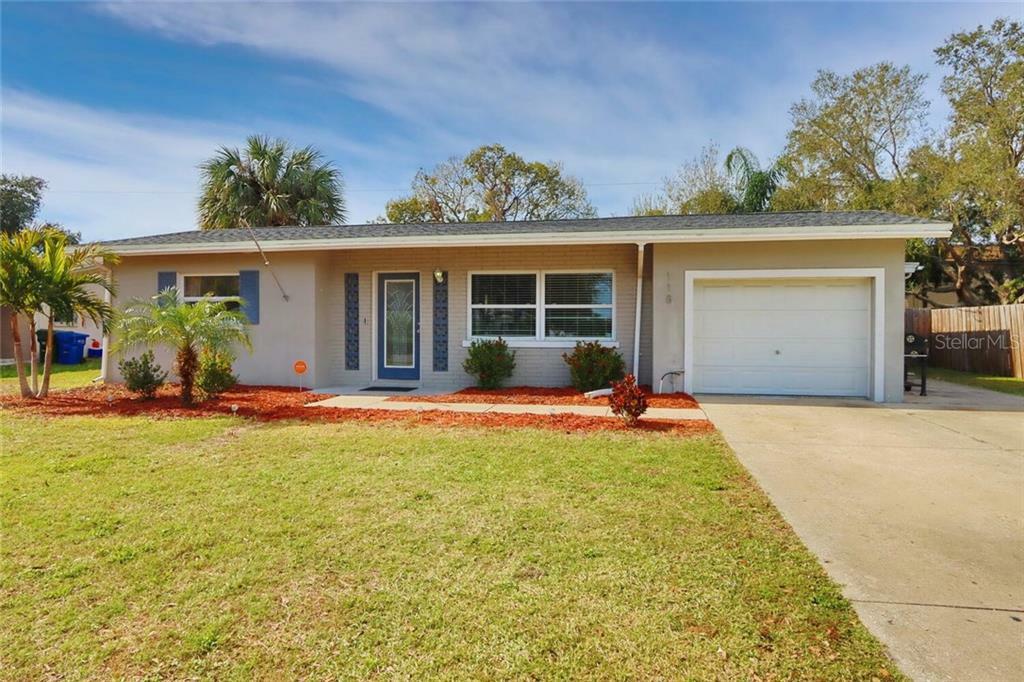 Property Photo: 118 Huntington Drive FL 33771