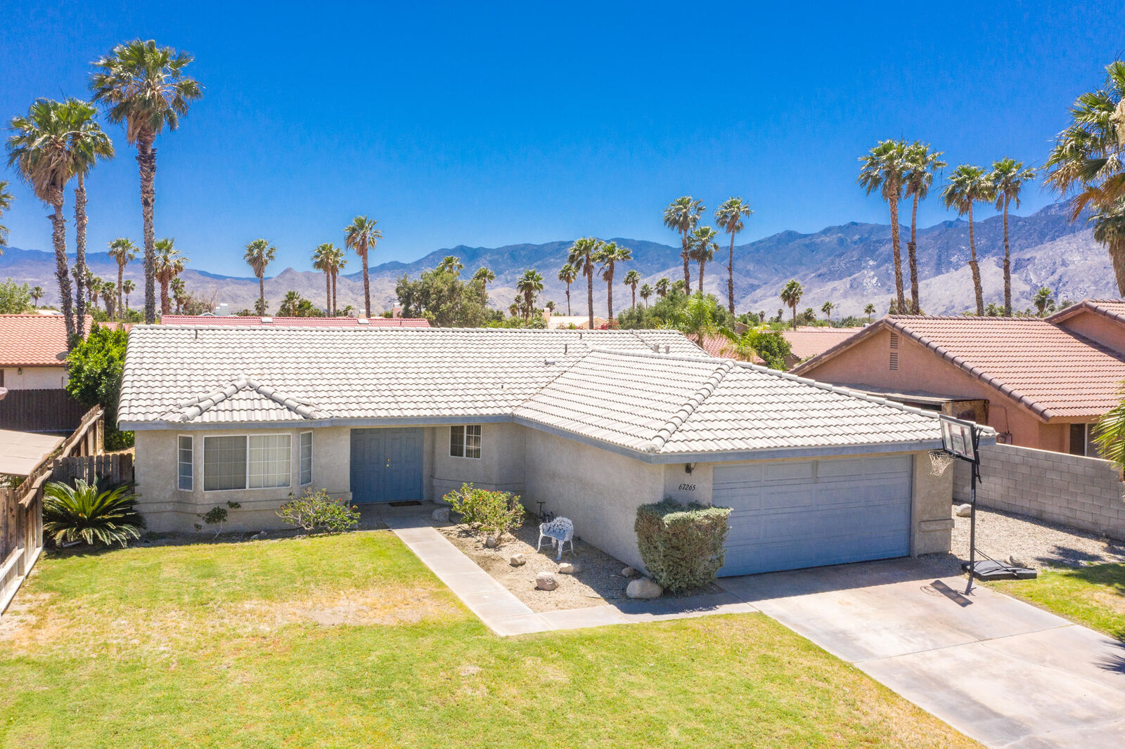 Property Photo:  67265 Ontina Road  CA 92234 