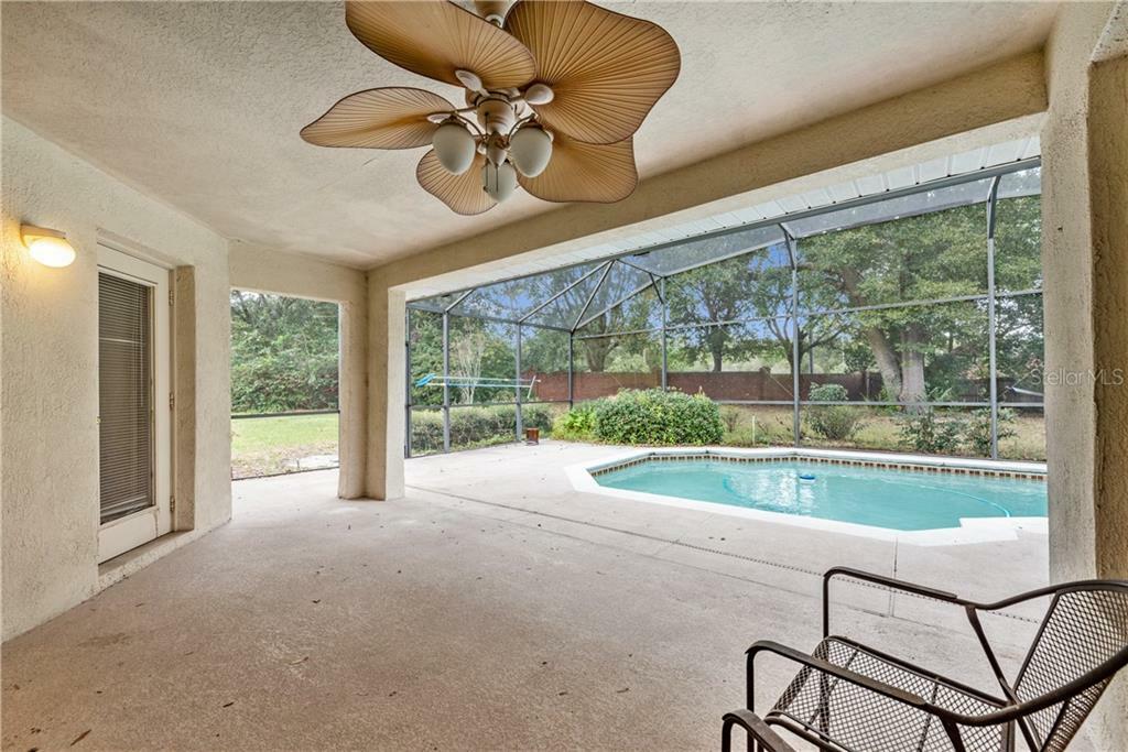 Property Photo:  2528 Tall Maple Loop  FL 34761 