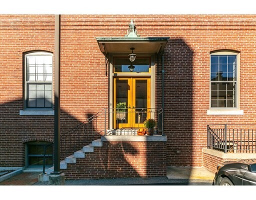 Property Photo:  123 Washington St 2  MA 01890 