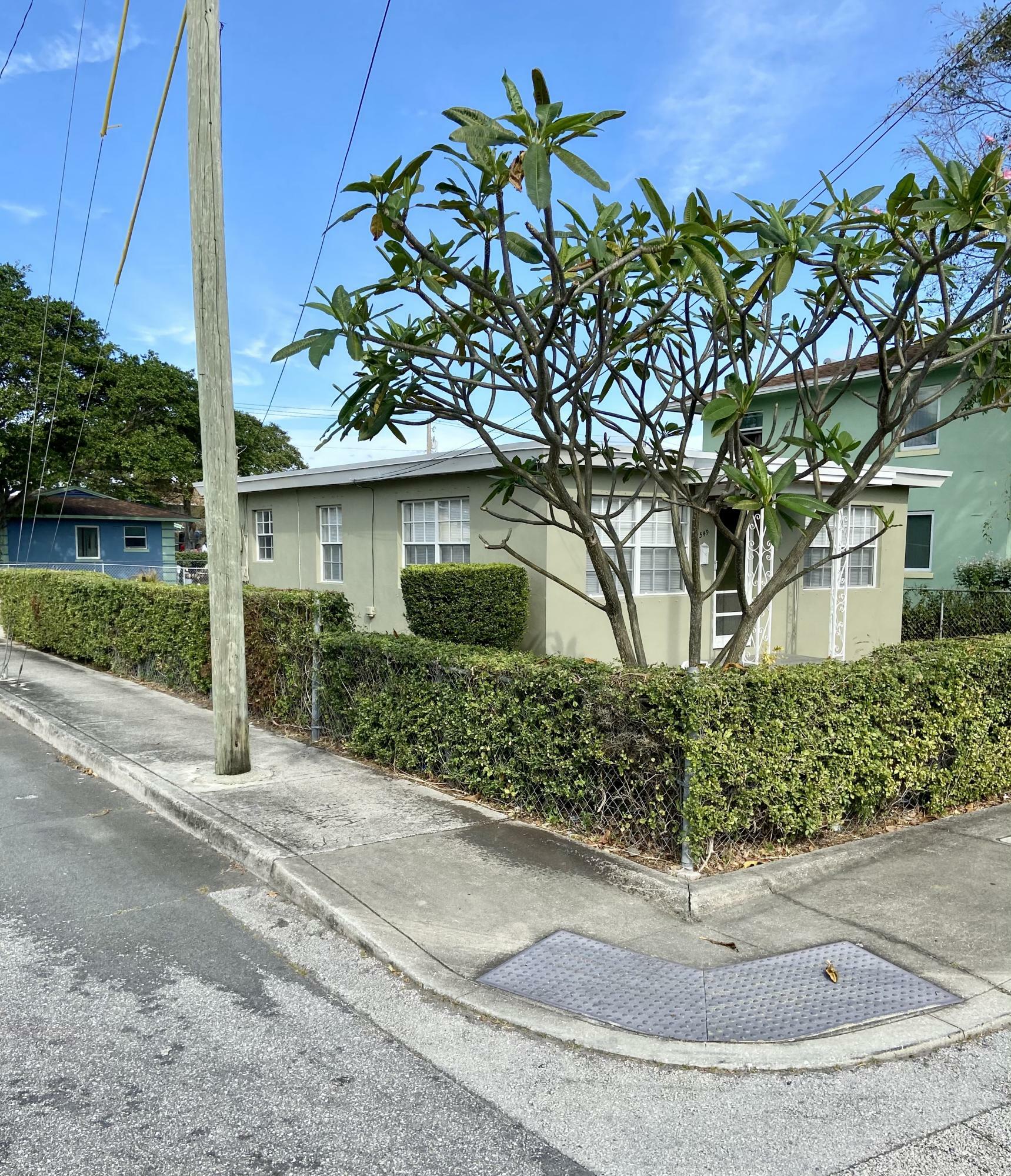 Property Photo: 549 21st Street FL 33407