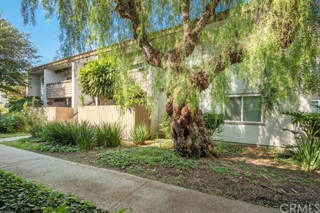 Property Photo:  2521 W Sunflower Avenue J5  CA 92704 