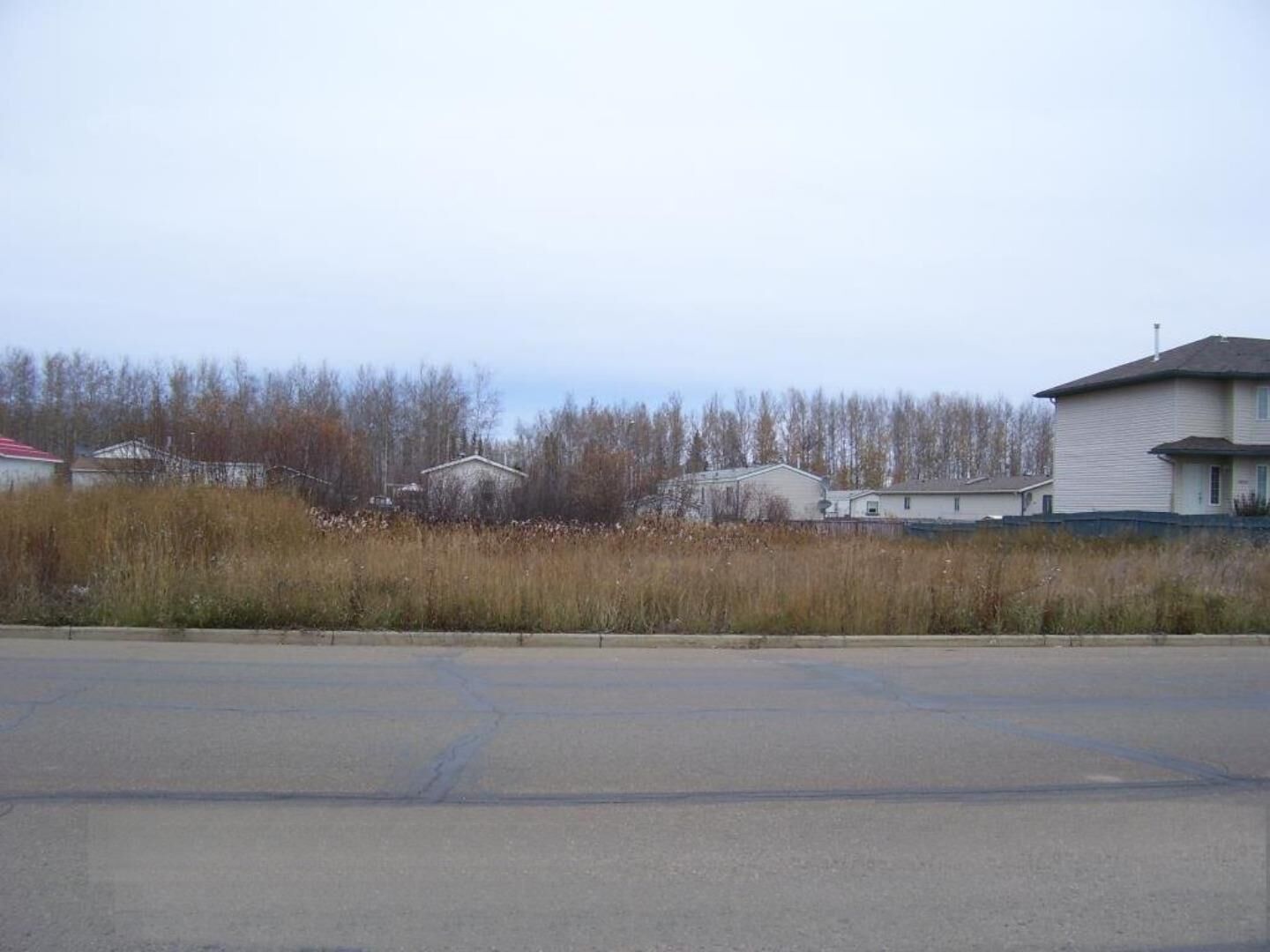 Property Photo: 10820 100 Avenue AB T0H 1Z0