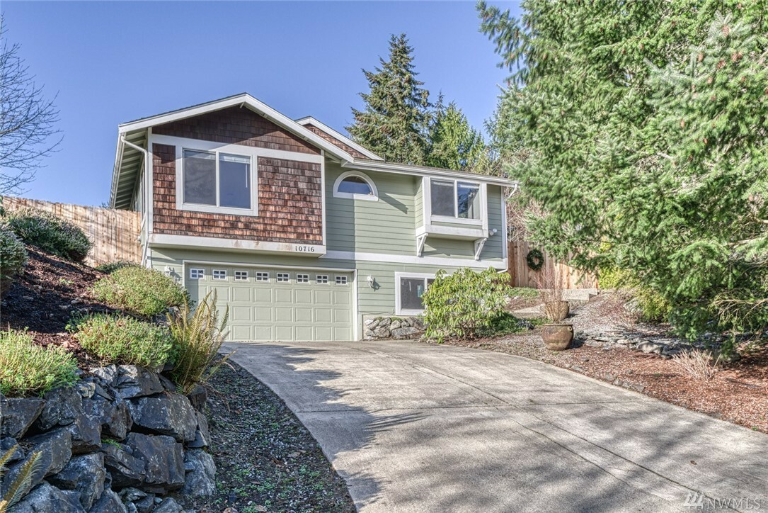 Property Photo:  10716 33rd Av Ct NW  WA 98332 