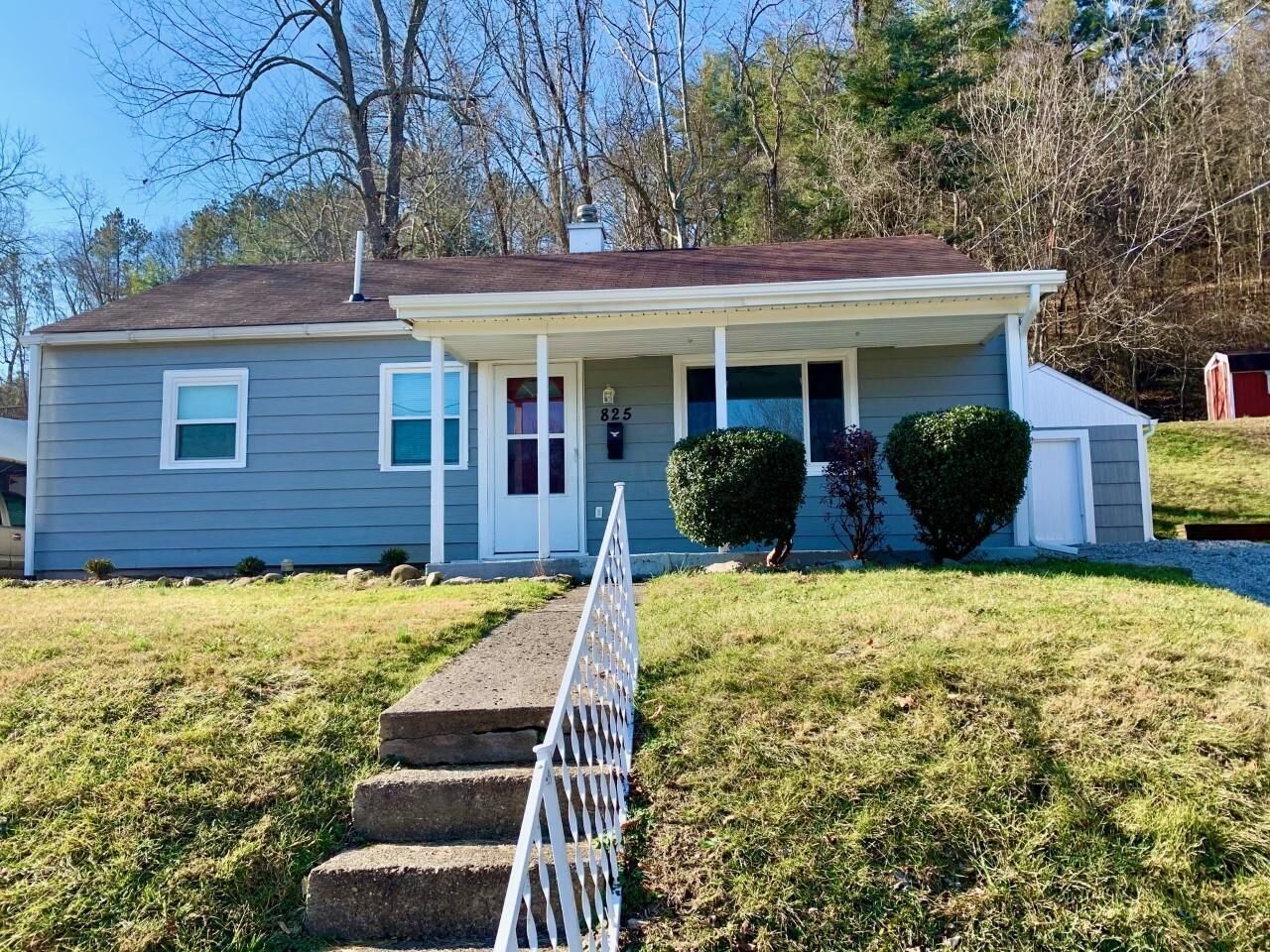 Property Photo:  825 Mohican Avenue  OH 43138 