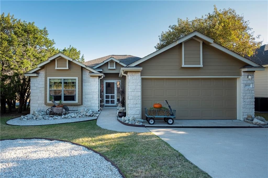 Property Photo: 18501 Staghorn Drive TX 78645