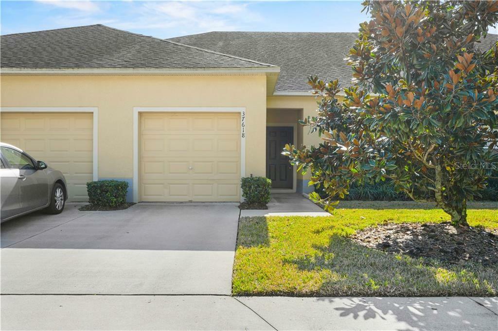 Property Photo: 37618 Georgina Terrace FL 33542