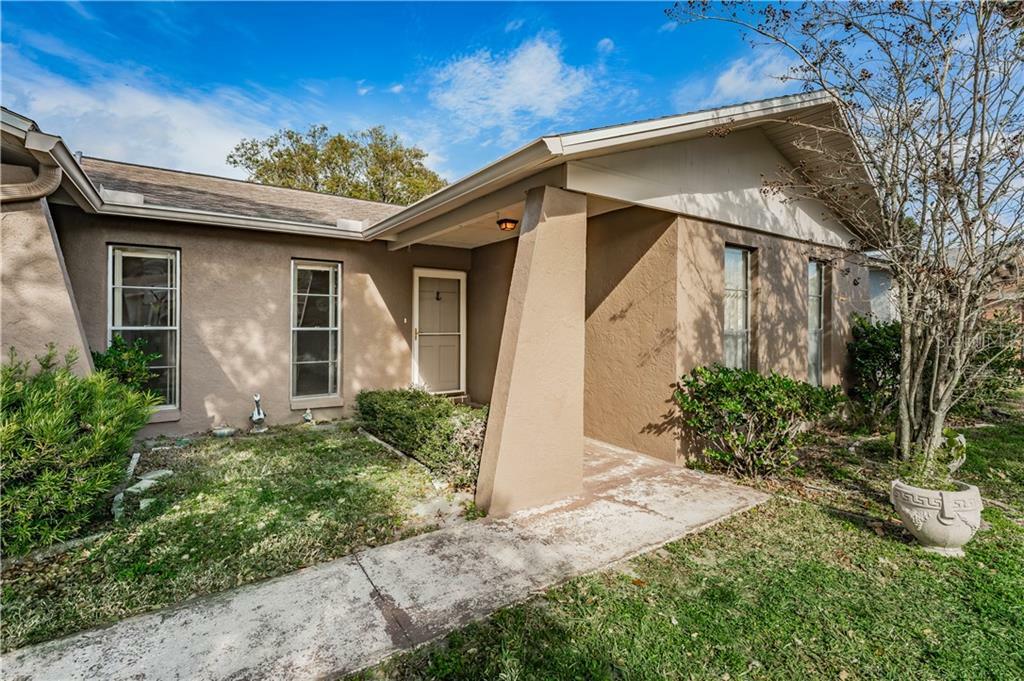 Property Photo:  5825 Elena Drive  FL 34690 