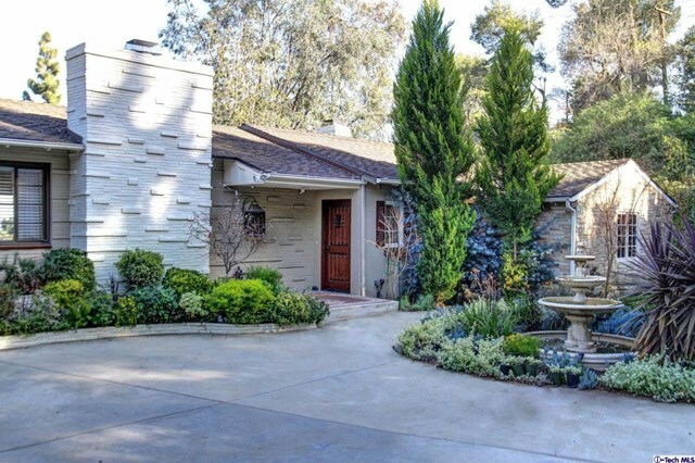 Property Photo: 130 Patrician Way CA 91105