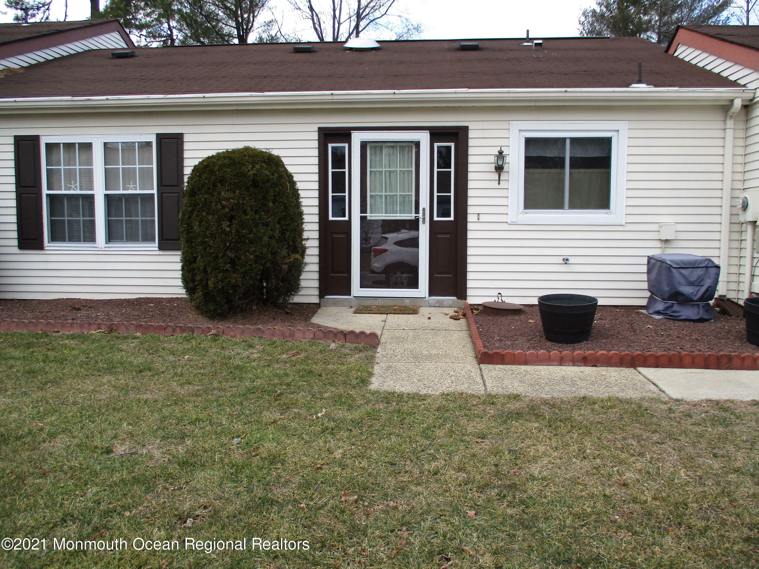 Property Photo:  752B Liverpool Circle  NJ 08759 