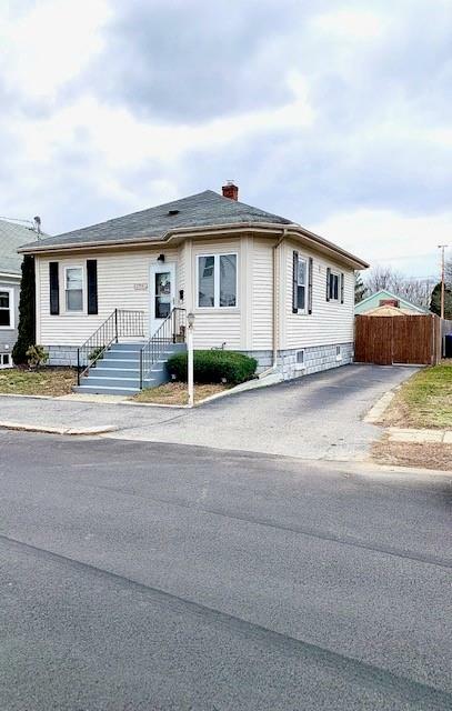 Property Photo:  135 Fort St  RI 02914 