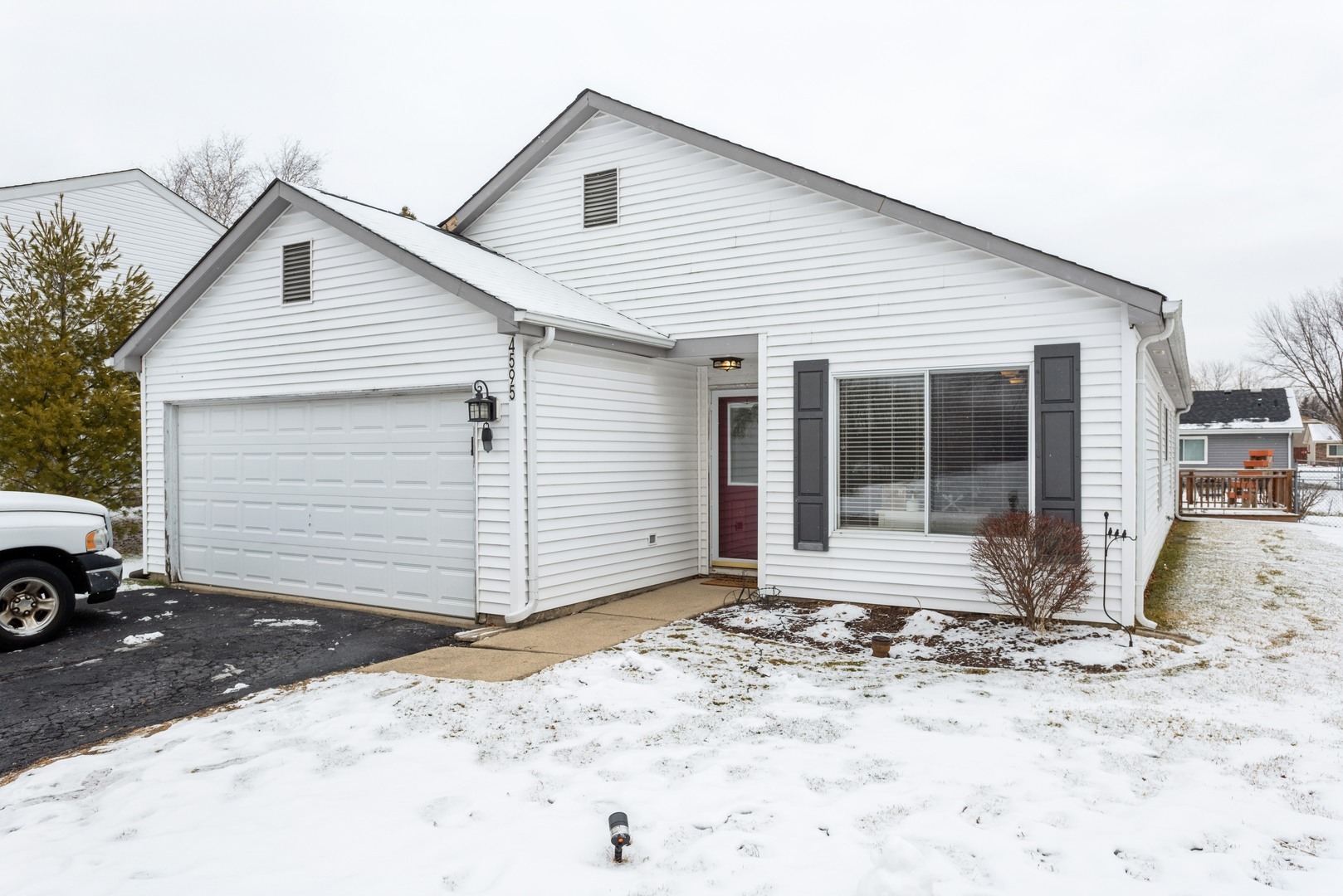 Property Photo:  4595 Morton Road  IL 60133 