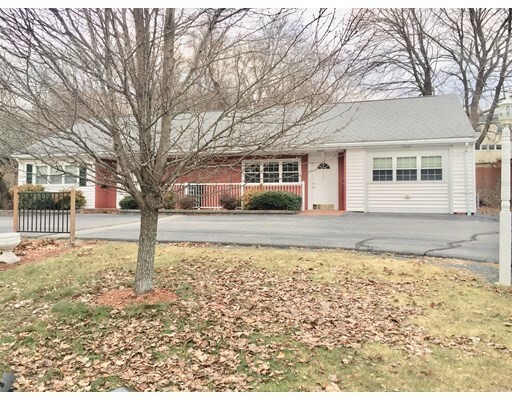 Property Photo: 124 Main B MA 01560