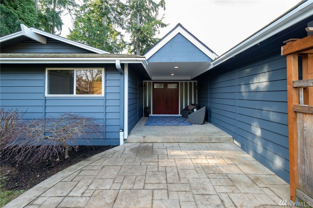 Property Photo:  22714 98th Ave W  WA 98020 