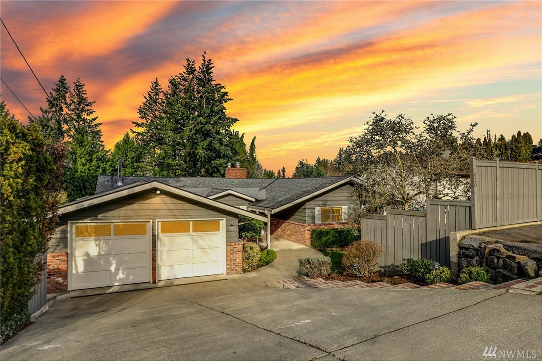 Property Photo:  7020 NE 153rd Place  WA 98028 