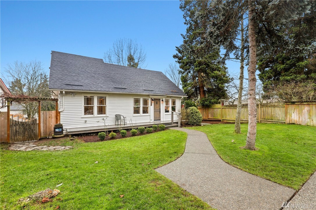 Property Photo:  8126 30th Ave SW  WA 98126 