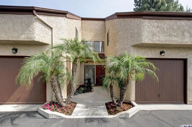 Property Photo:  905 S California Avenue L  CA 91016 