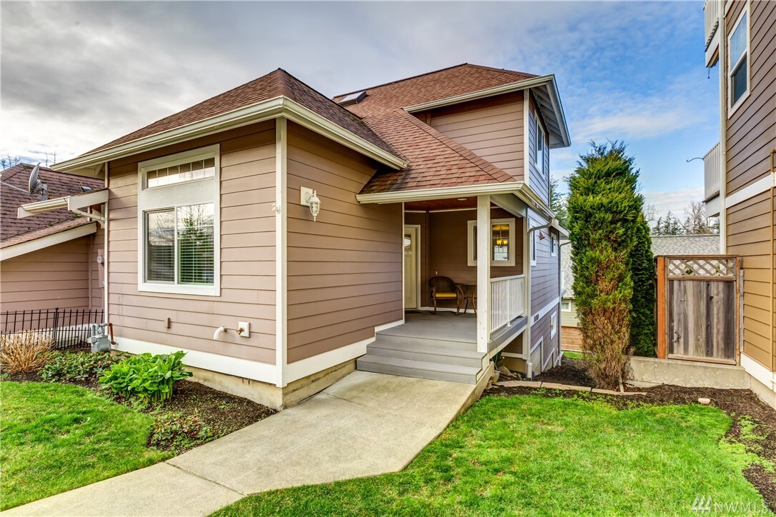 Property Photo:  3323 Sussex Dr  WA 98226 