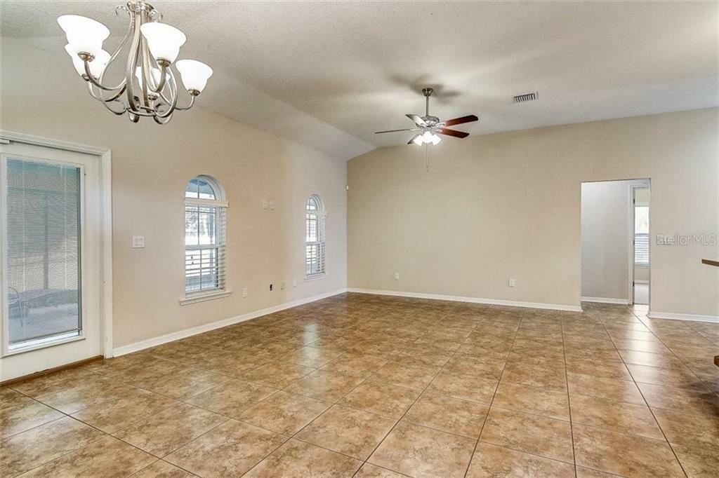 Property Photo:  2003 N Johnson Street  FL 33563 