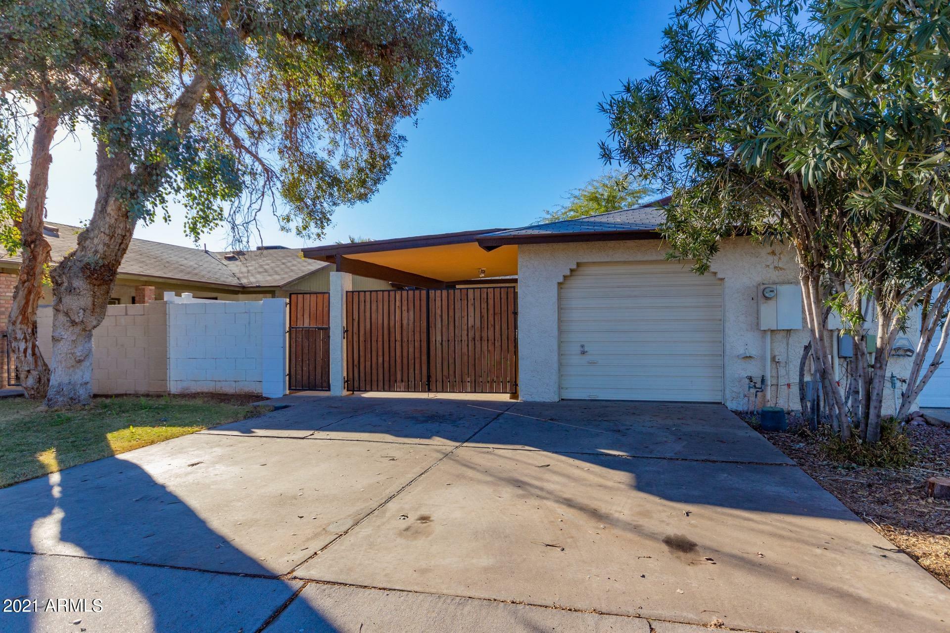 Property Photo:  1203 E Glade Avenue  AZ 85204 