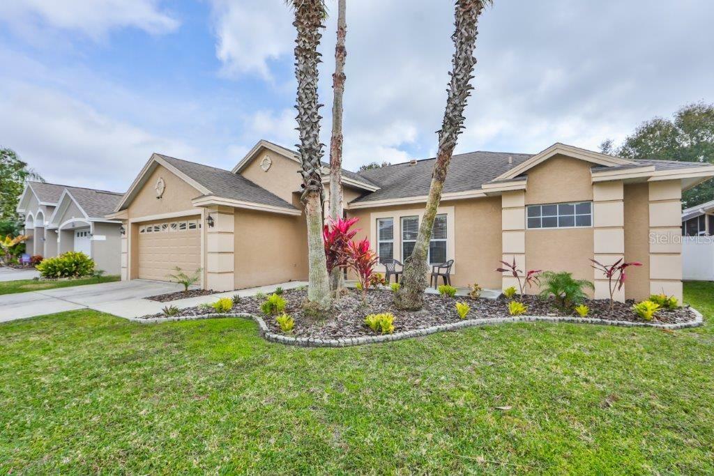 Property Photo:  18805 Forest Glen Court  FL 33647 