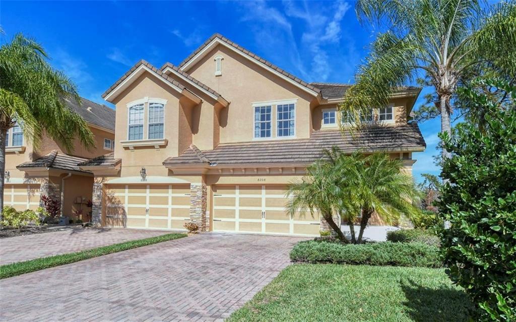 Property Photo:  8204 Villa Grande Court  FL 34243 