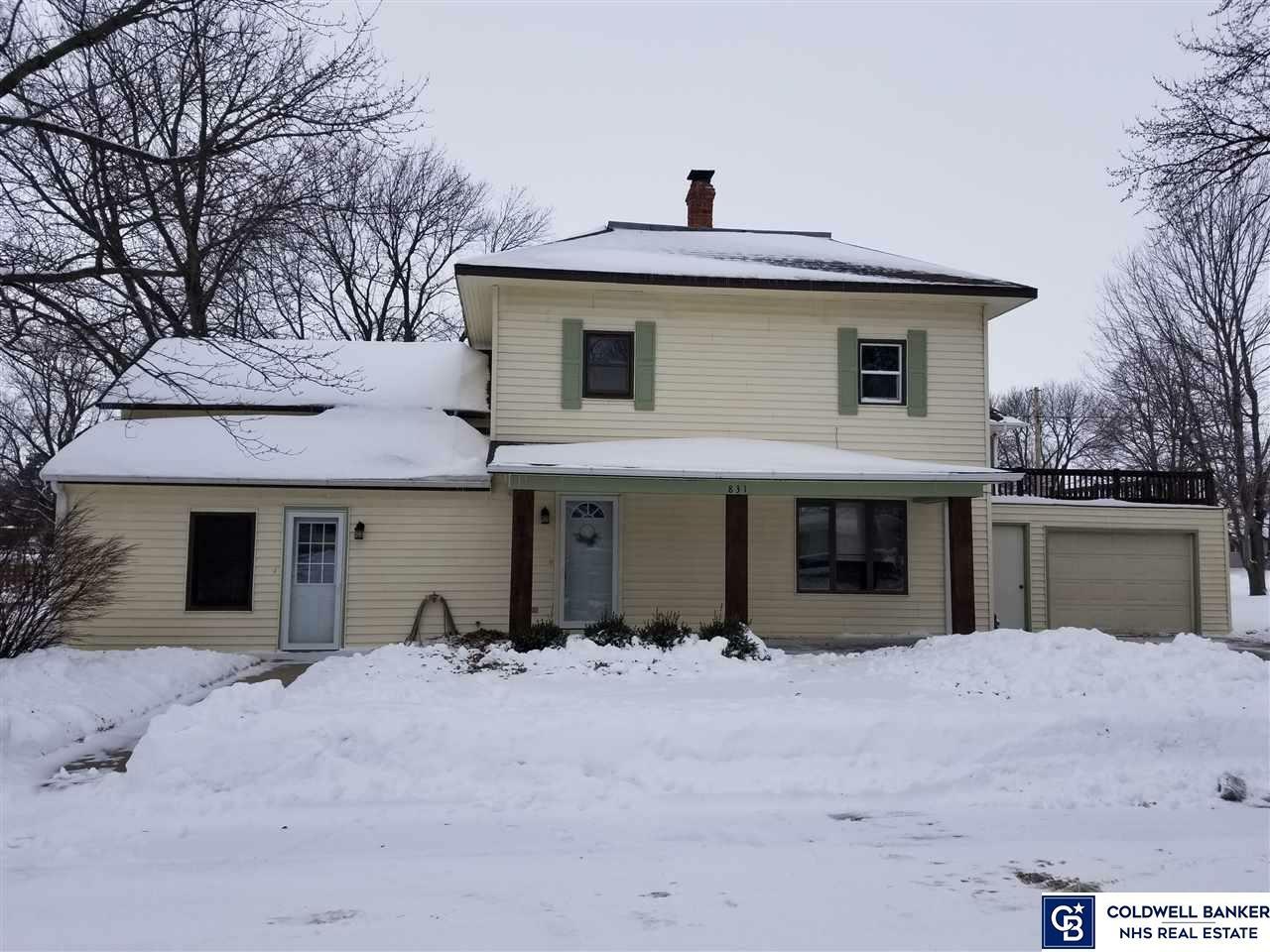 Property Photo:  831 S 15th  NE 68371 