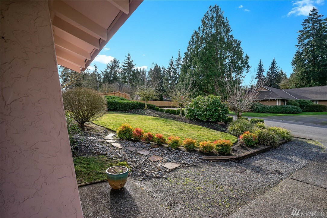 Property Photo: 2404 182nd Ave NE WA 98052