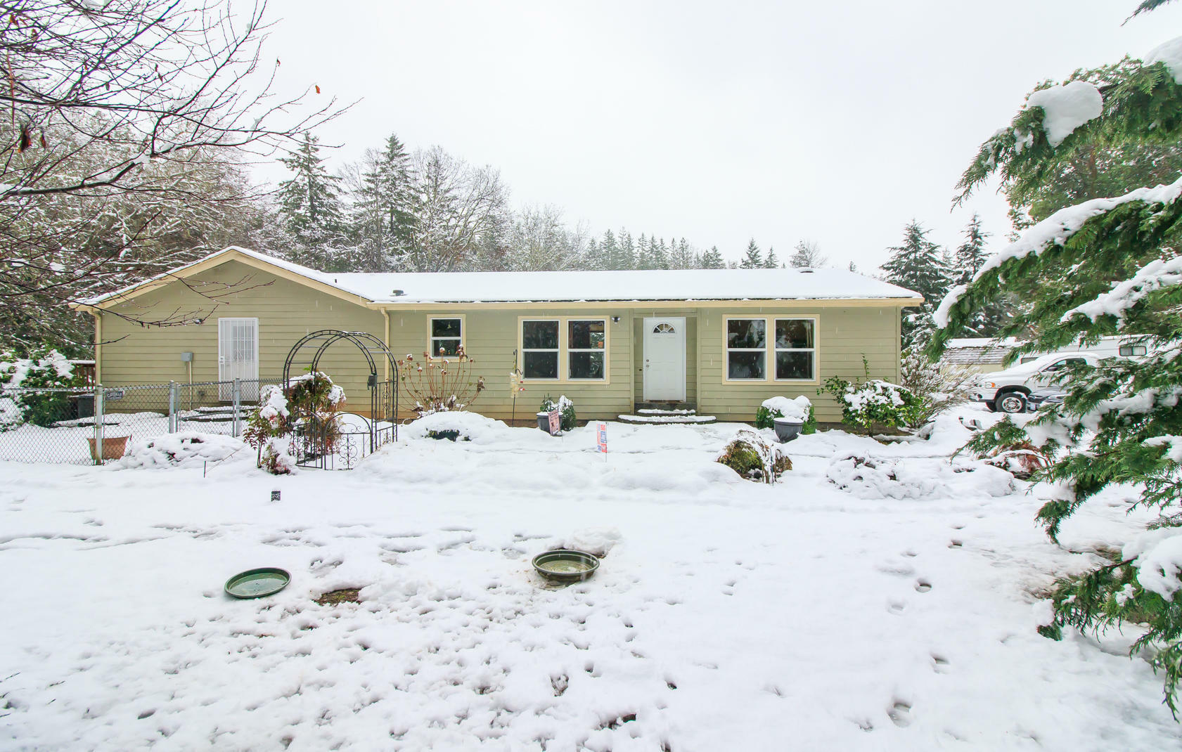 Property Photo:  8356 Lower River Road  OR 97526 