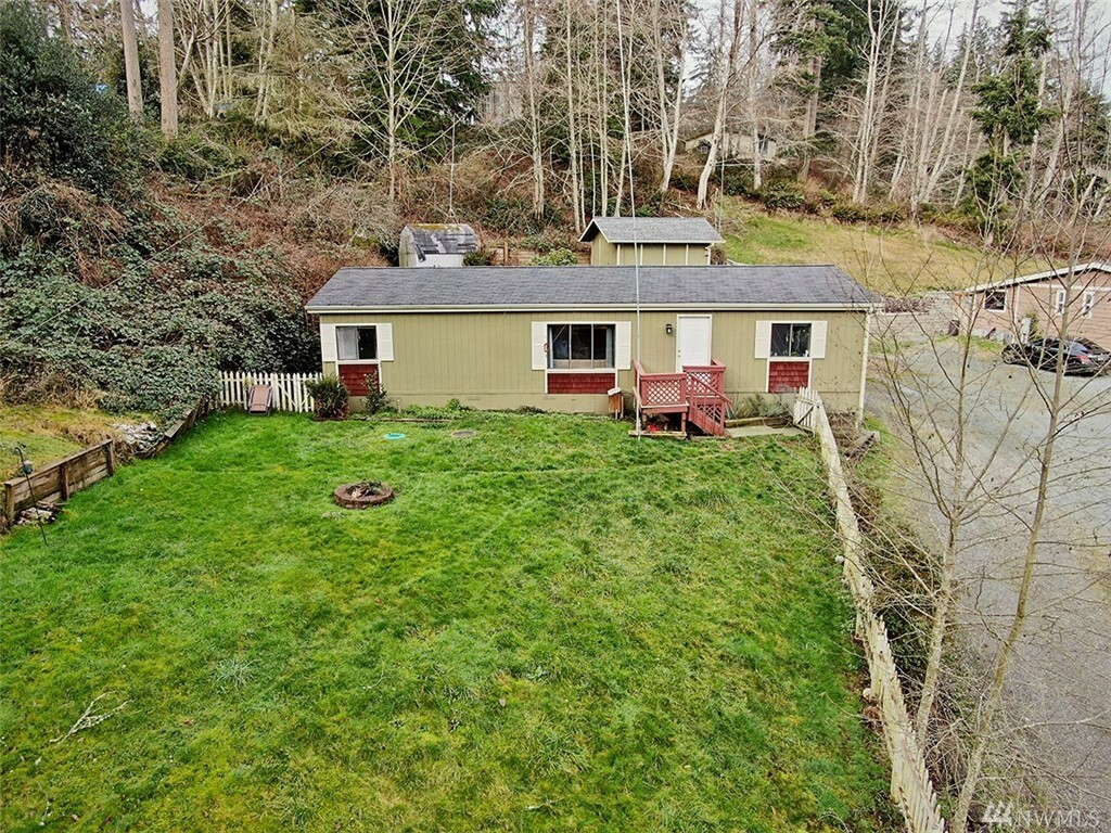 Property Photo:  2477 Huckleberry Lane  WA 98260 