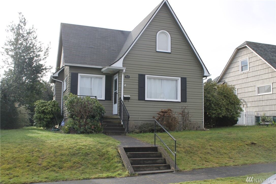 Property Photo:  224 S 59th St  WA 98408 