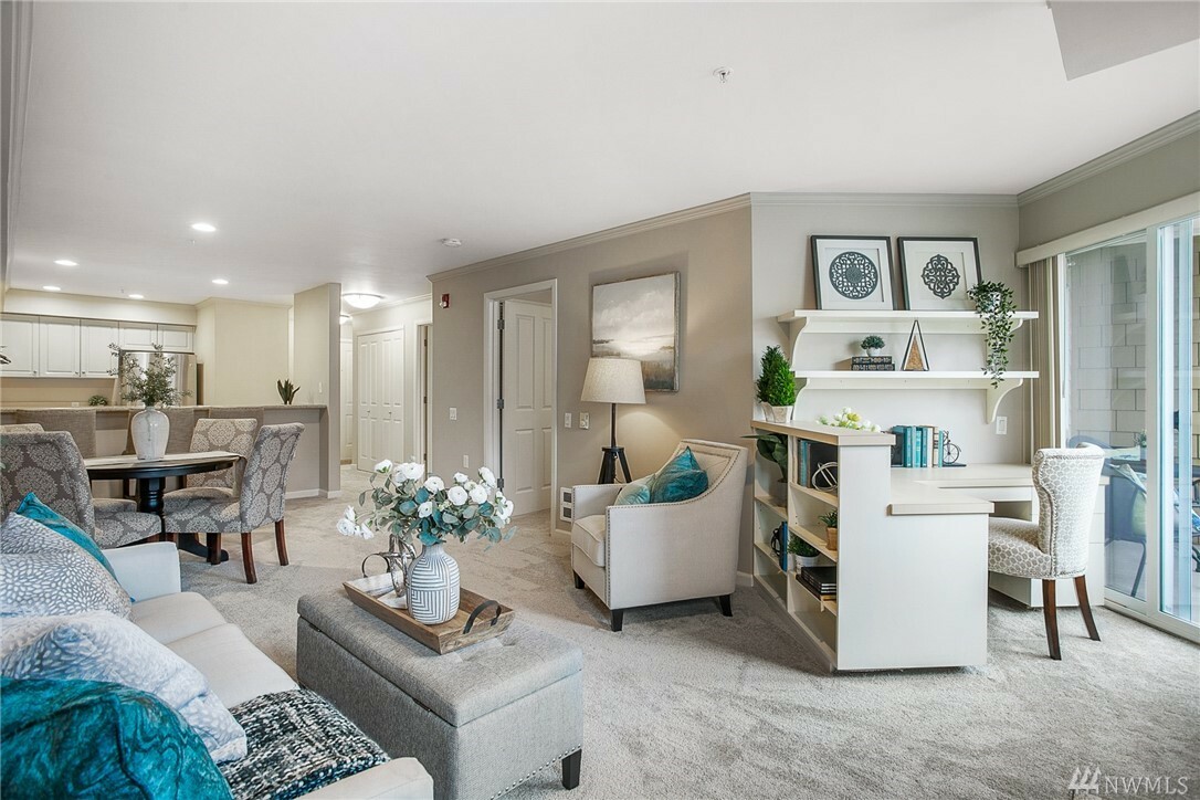 Property Photo: 9222 Roosevelt Wy NE #203 WA 98115