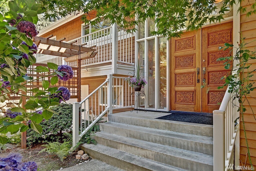 Property Photo:  7235 NE 170 Th St  WA 98028 