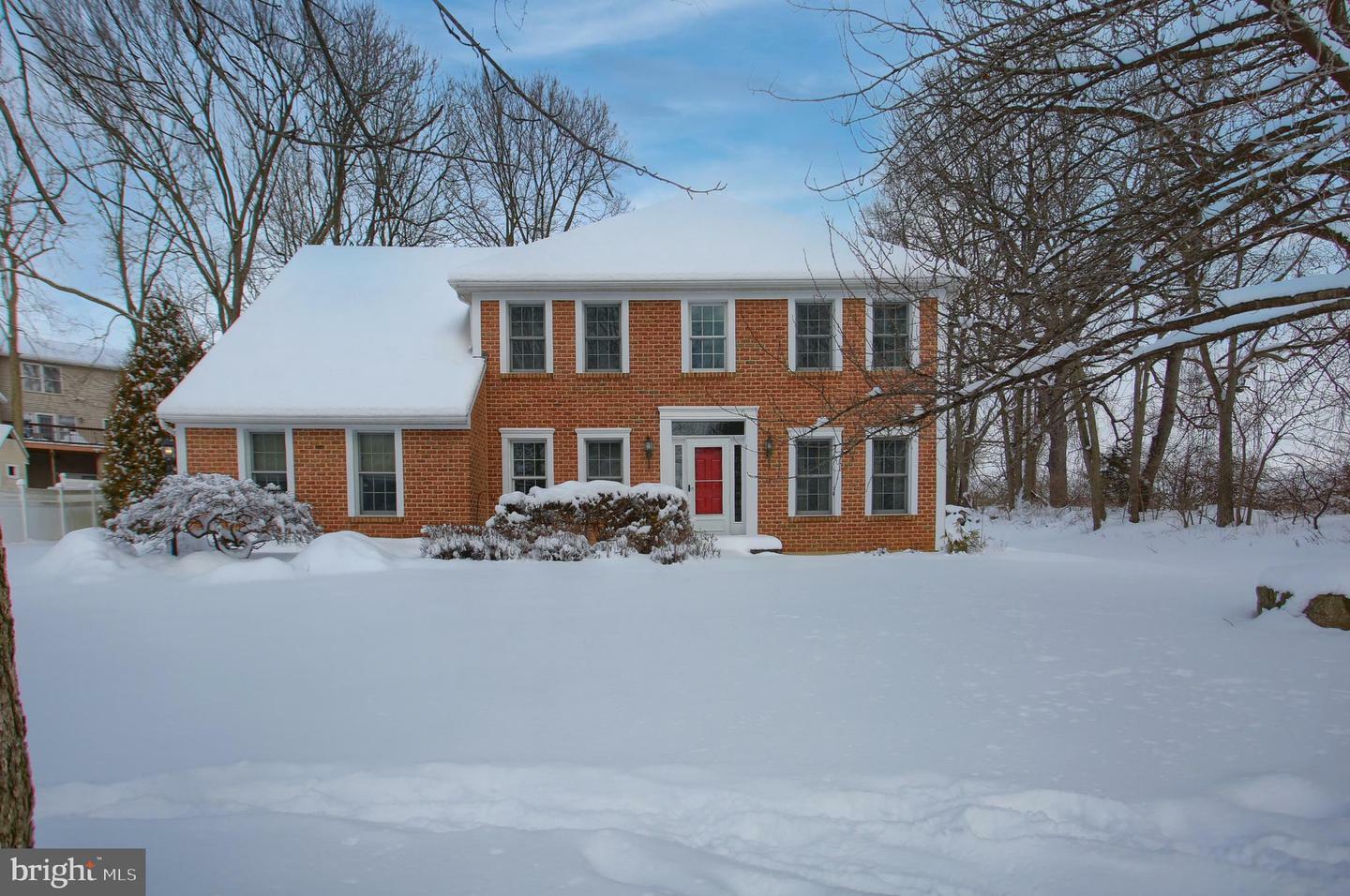 Property Photo:  1571 Cortland Circle  PA 17036 