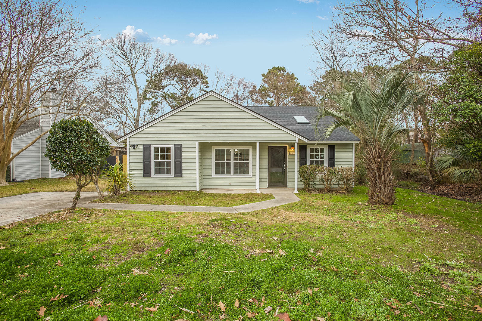 Property Photo:  1161 Oakcrest Drive  SC 29412 