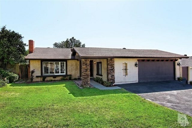 Property Photo:  843 Holbrook Avenue  CA 93065 