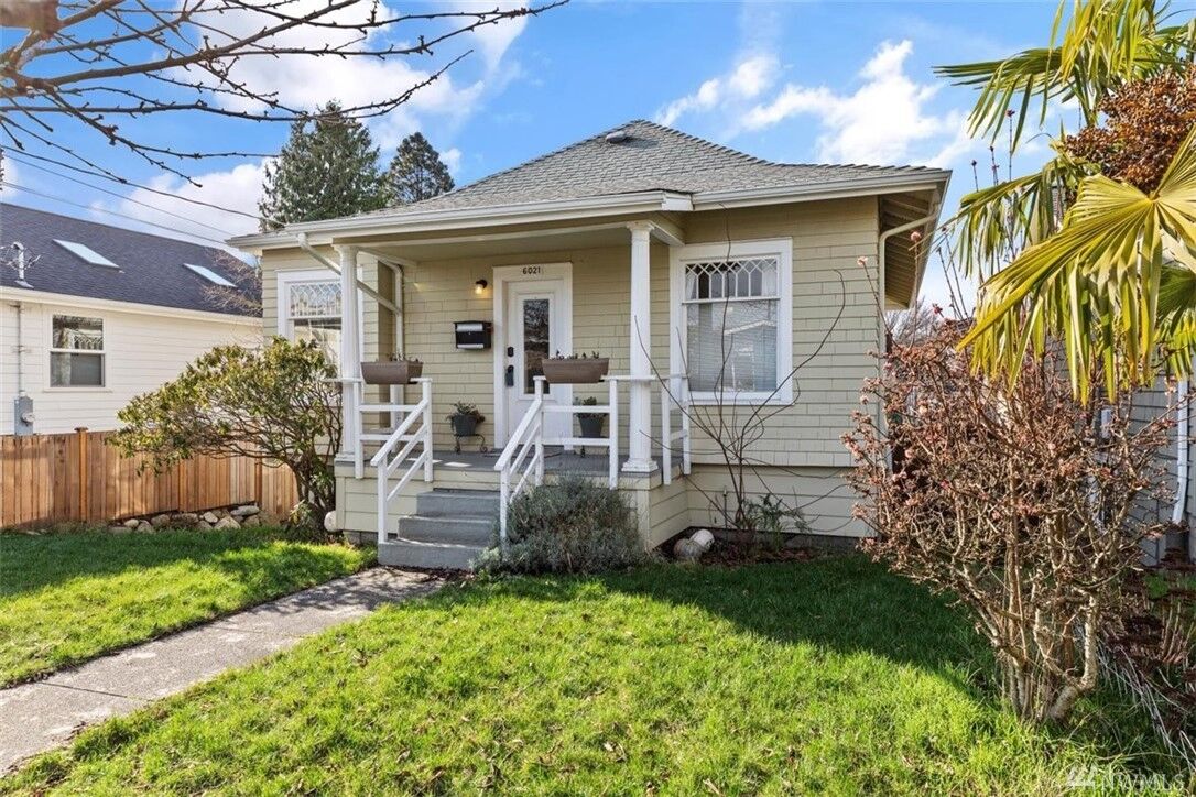Property Photo: 6021 48th Ave SW WA 98136