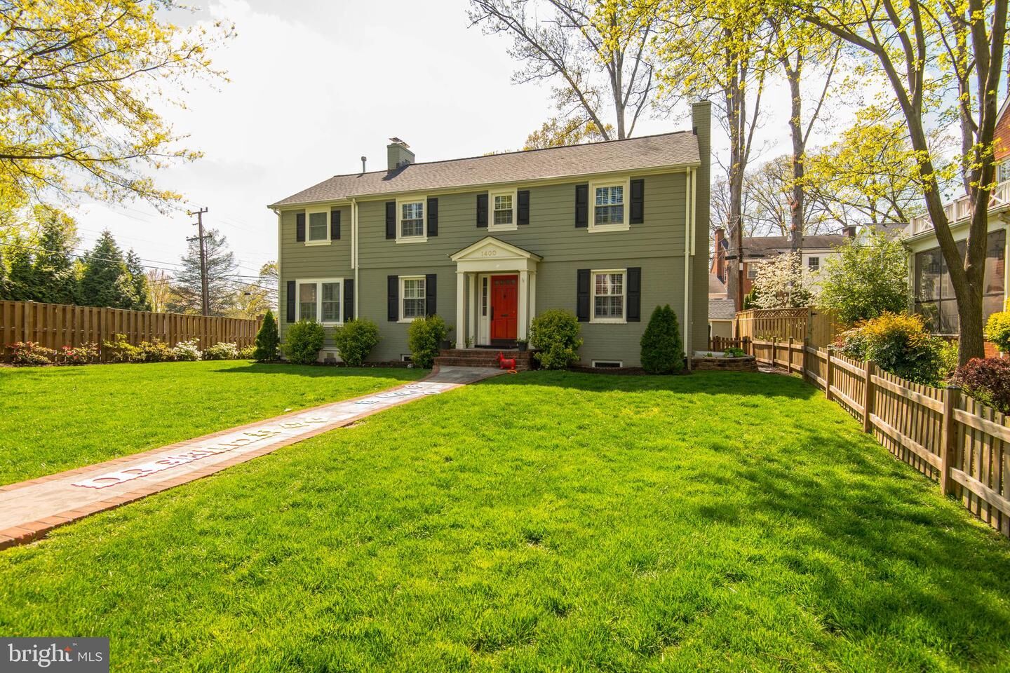 Property Photo: 1400 N Ivanhoe Street VA 22205