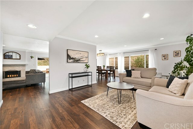 Property Photo:  2091 Booth Street  CA 93065 