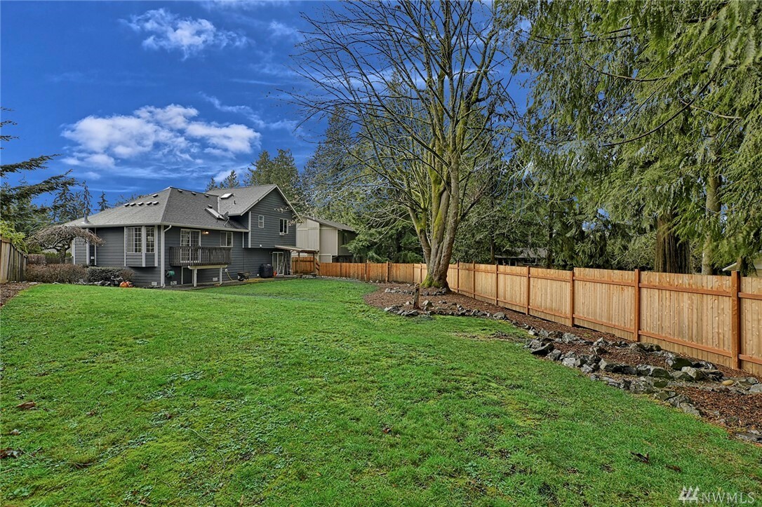 Property Photo:  2717 106th Dr NE  WA 98258 