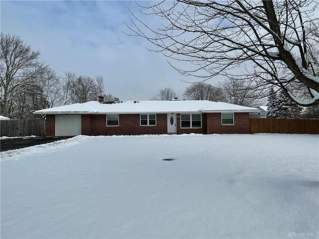 Property Photo: 5270 Marshall Road OH 45429