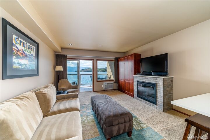 Property Photo:  322 W Woodin Ave 522  WA 98816 